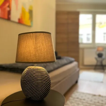 Uptown Im Herzen Der Dresdner Neustadt - Stilvoll, Zentral, Gute Anbindung * Δρέσδη