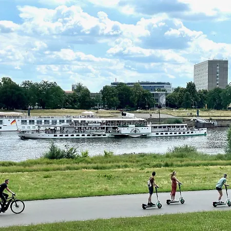 Uptown Im Herzen Der Dresdner Neustadt - Stilvoll, Zentral, Gute Anbindung